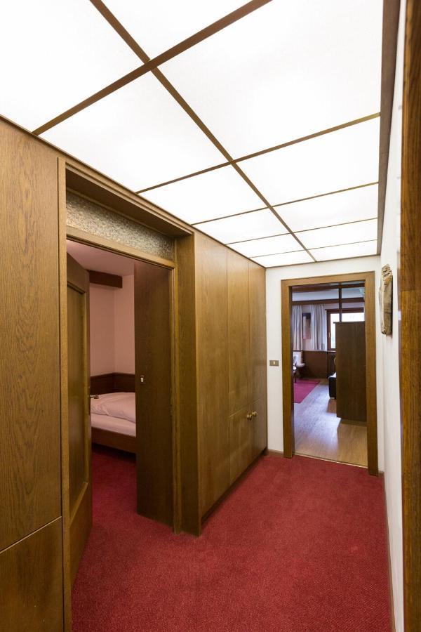 Apartments Meisules オルティゼーイ エクステリア 写真