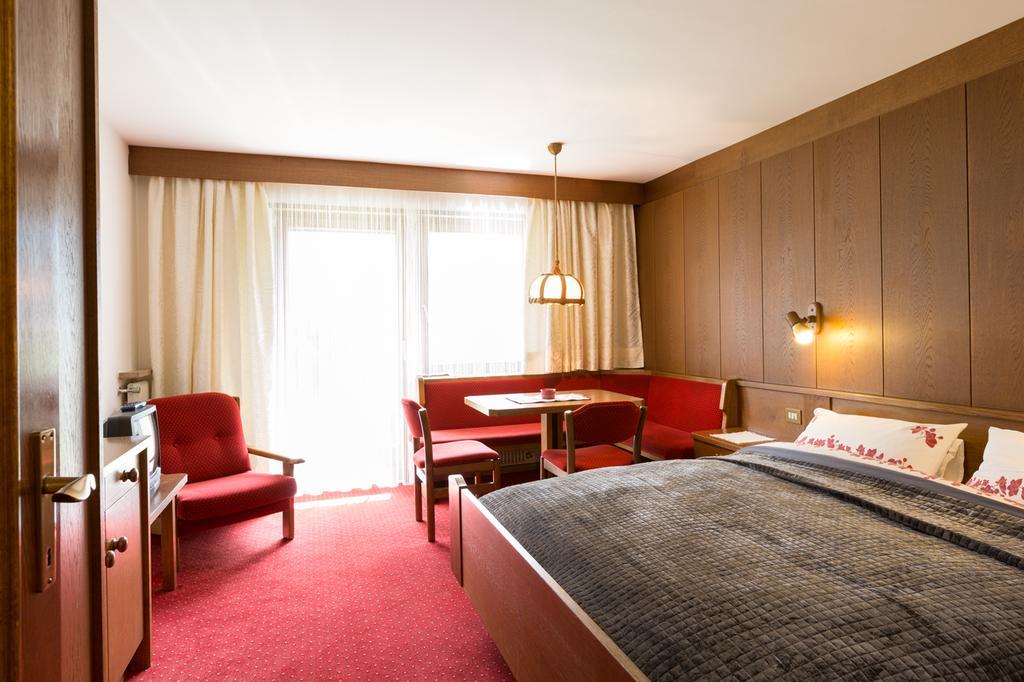 Apartments Meisules オルティゼーイ エクステリア 写真